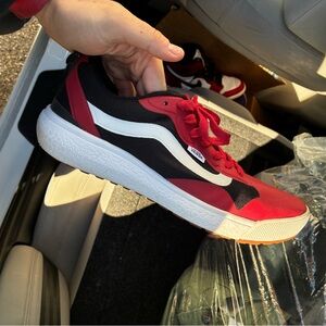 Vans UltraRange 10.5